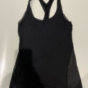 Lululemon top